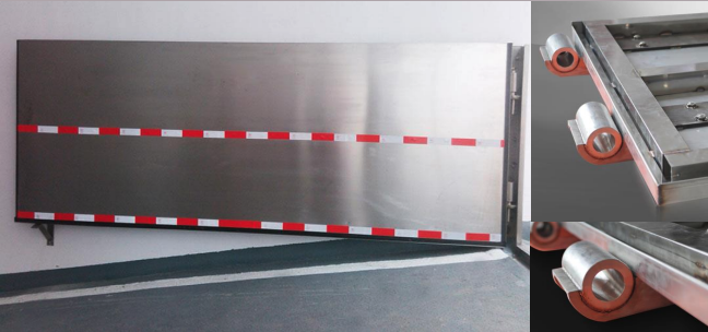 Our door hinge design for each Swing Door Floodgate ensures that it can be easily pushed open.